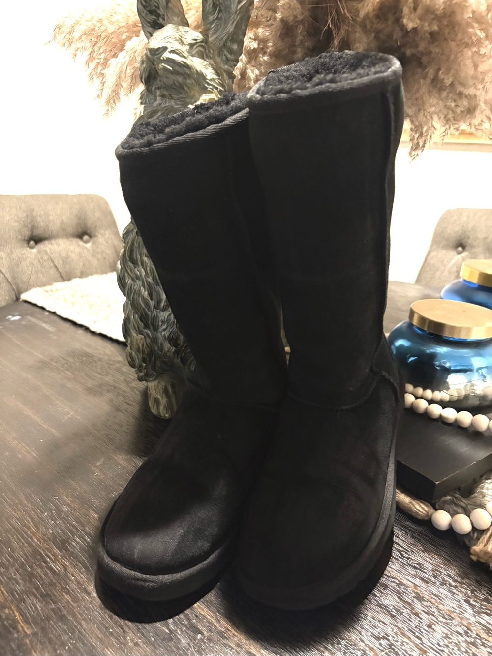 UGG CLASSIC TALL shearling boots